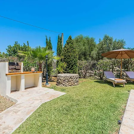 Oli Villa *